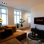 Studio 180