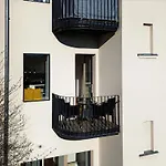 Studio 180