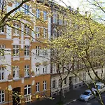 Schoener Wohnen Im Denkmal - Grosszuegig Geschnitten, Kostenfreies Wlan