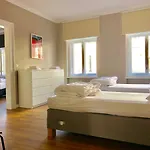 Leipzig-Suites - Hostel-Apartment Lindenauer Markt