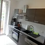 Zentrale Und Ruhige Wohnung Mit Balkon