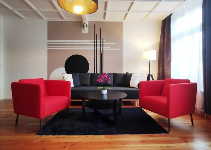 Exclusive Suite South Central