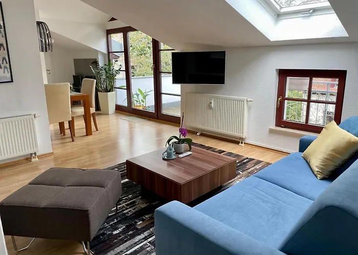 Charmante Dachgeschoss Wohnung
