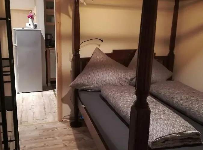 Ferienwohnung Fuer Max. 10 Personen In Leipzig Zentrum Sued