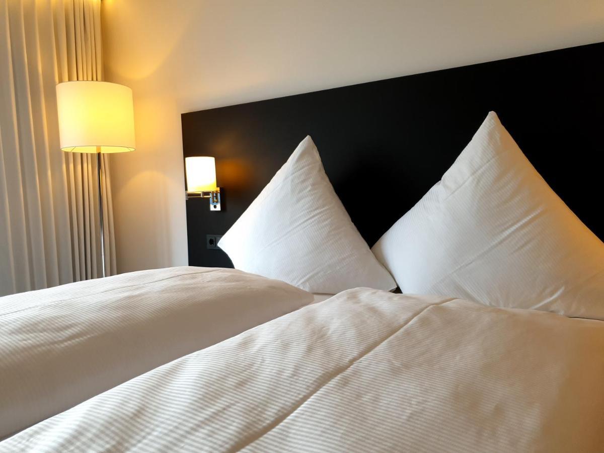 Le Hotel