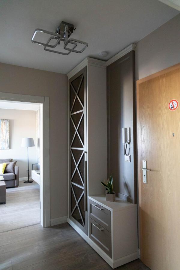 Appartement Deluxe Mit Tiefgarage In Naehe Messe-bmw-porsche-dhl-flughafen-flugzeugwerk Der Deutsche Aircraft Leipzig