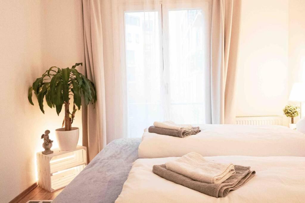 Luxury Cinema 2r Apt + Balcony / 65m² Appartement *