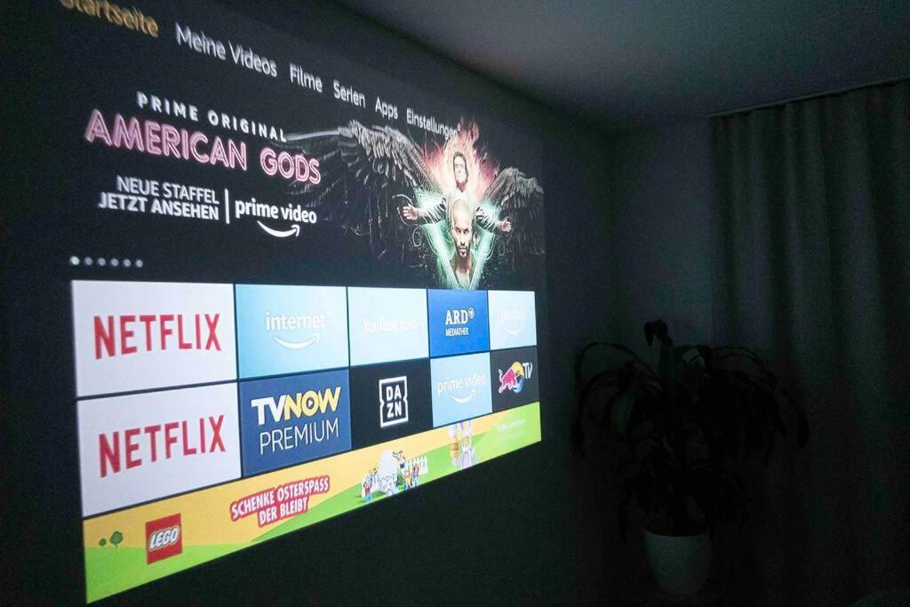 Luxury Cinema 2r Apt + Balcony / 65m² Appartement *