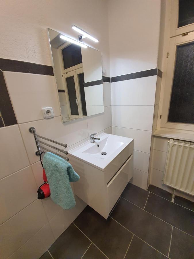 Apartment Zentrale 2 Eg Mit Balkon