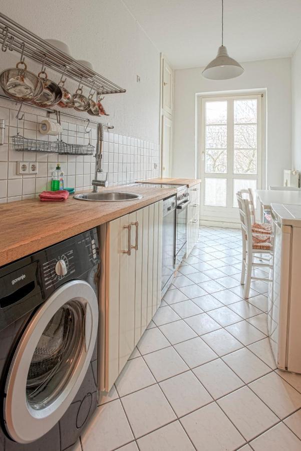 3-raumwohnung Mit Balkon Apartment *