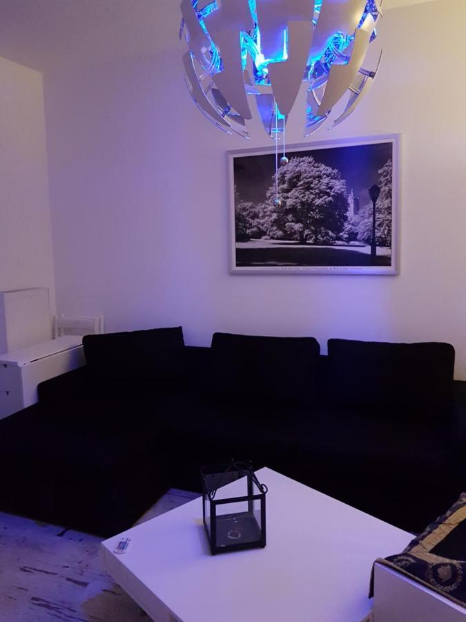 Gottschedtstr. - Zentrums- Und Stadionsnah, 34qm Appartement *