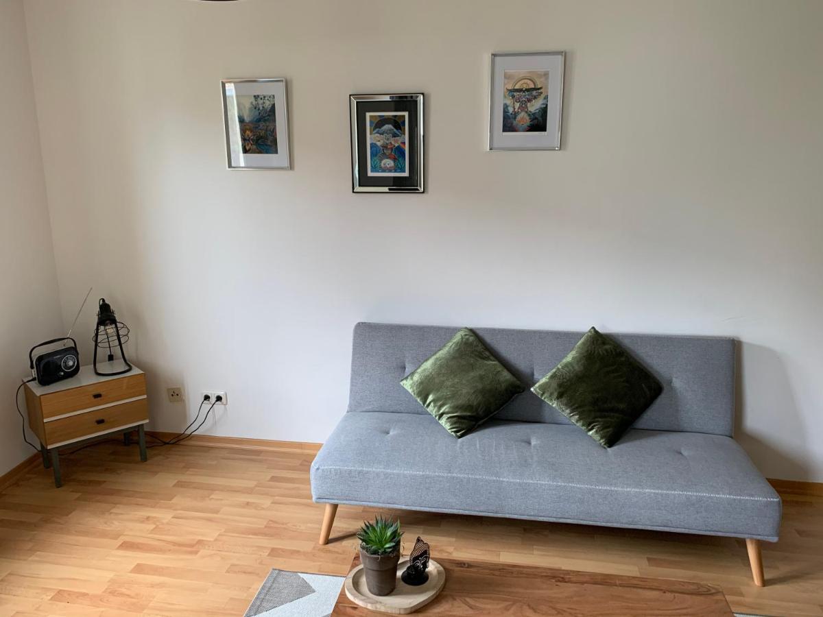 Appartement Live Easy With Balcony,netflix, Quiet, Close To Football Stadium, Direct Train Connection, Espresso Maker