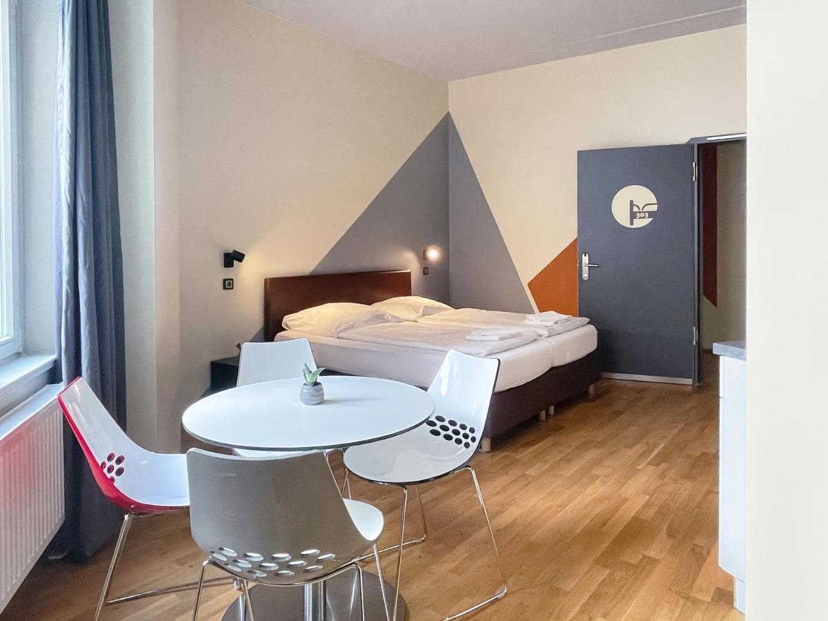 Five Elements Hostel *