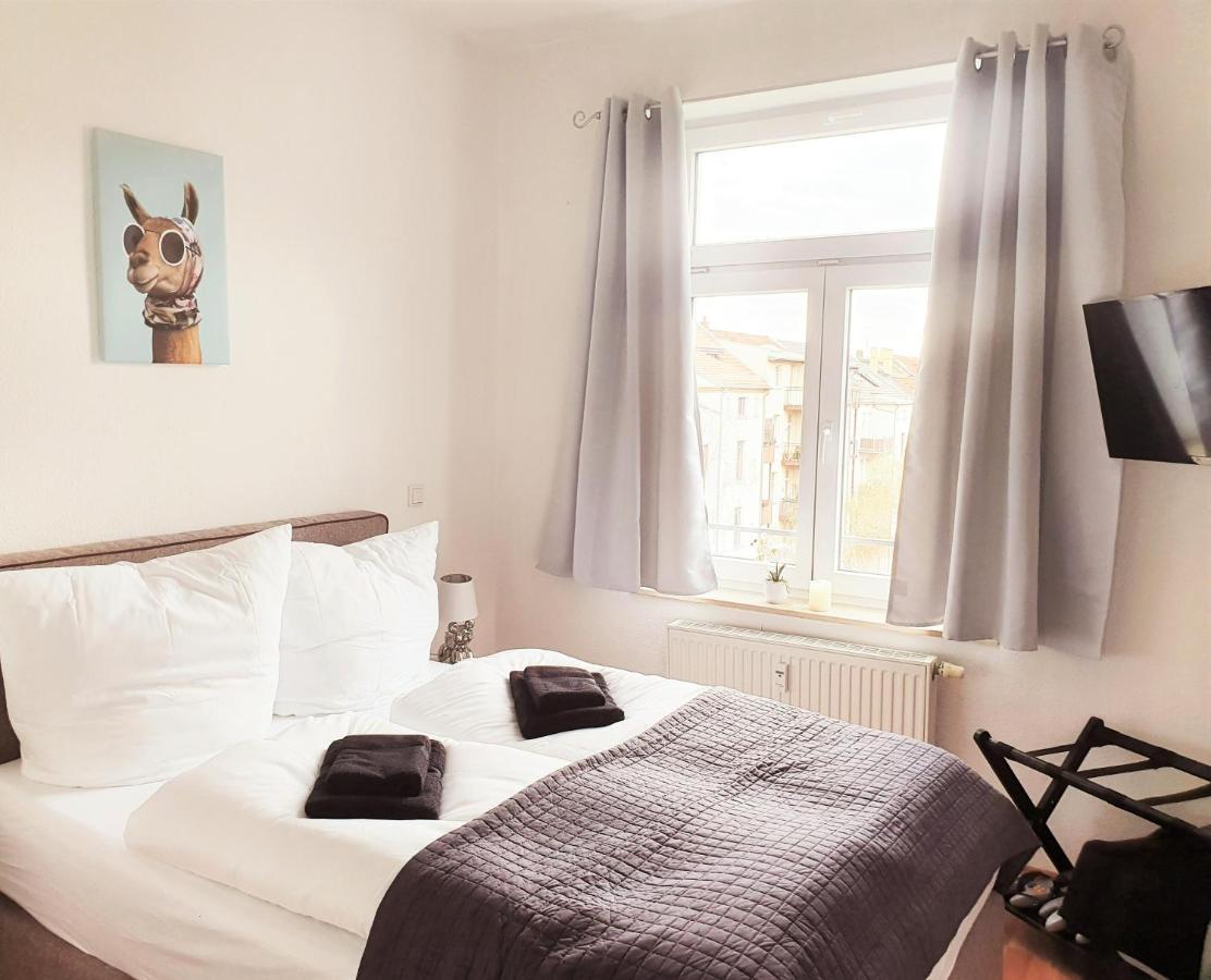 Appartement Stilvolles Mit 2 Schlafzimmern & Balkon - Nahe Flughafen, Porsche Und Messe Leipzig
