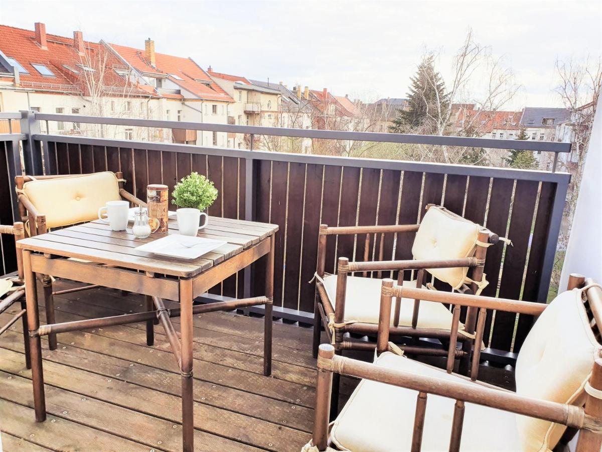 Stilvolles Mit 2 Schlafzimmern & Balkon - Nahe Flughafen, Porsche Und Messe