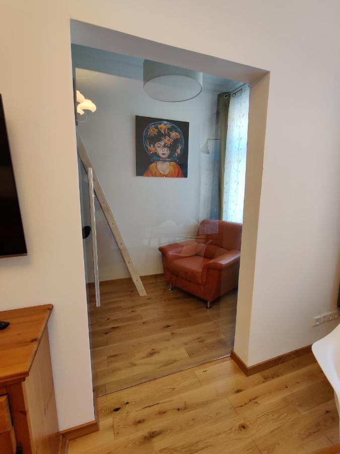 Apartment 3raumwohnung In Am Voelkerschlachtdenkmal