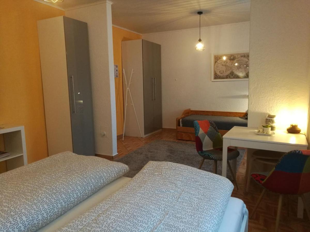 Ferienhaus 4-zimmer Haus In Leipzig
