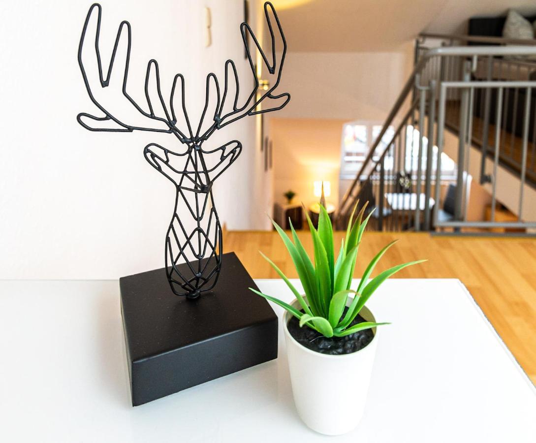 Blue Chili 99 - Grosszuegiges Loft Wlan Boxspringbett Bis 4 Pers Leipzig