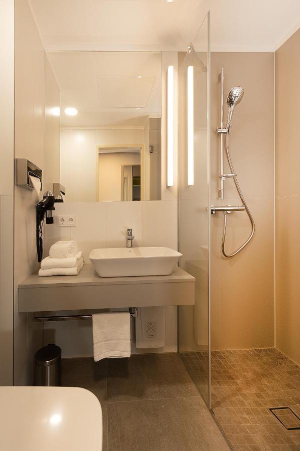 Hotel Th Messe 3*