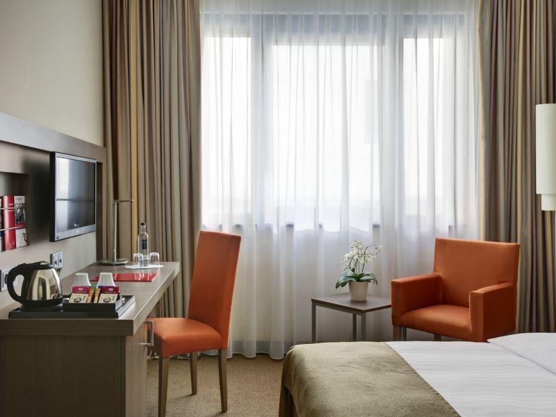 Intercityhotel 4*