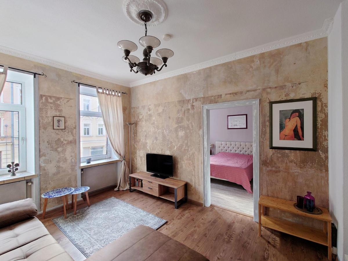 Apartment Flat In Neo Country Style Aus Gruenderzeit Bis 6 Person Leipzig