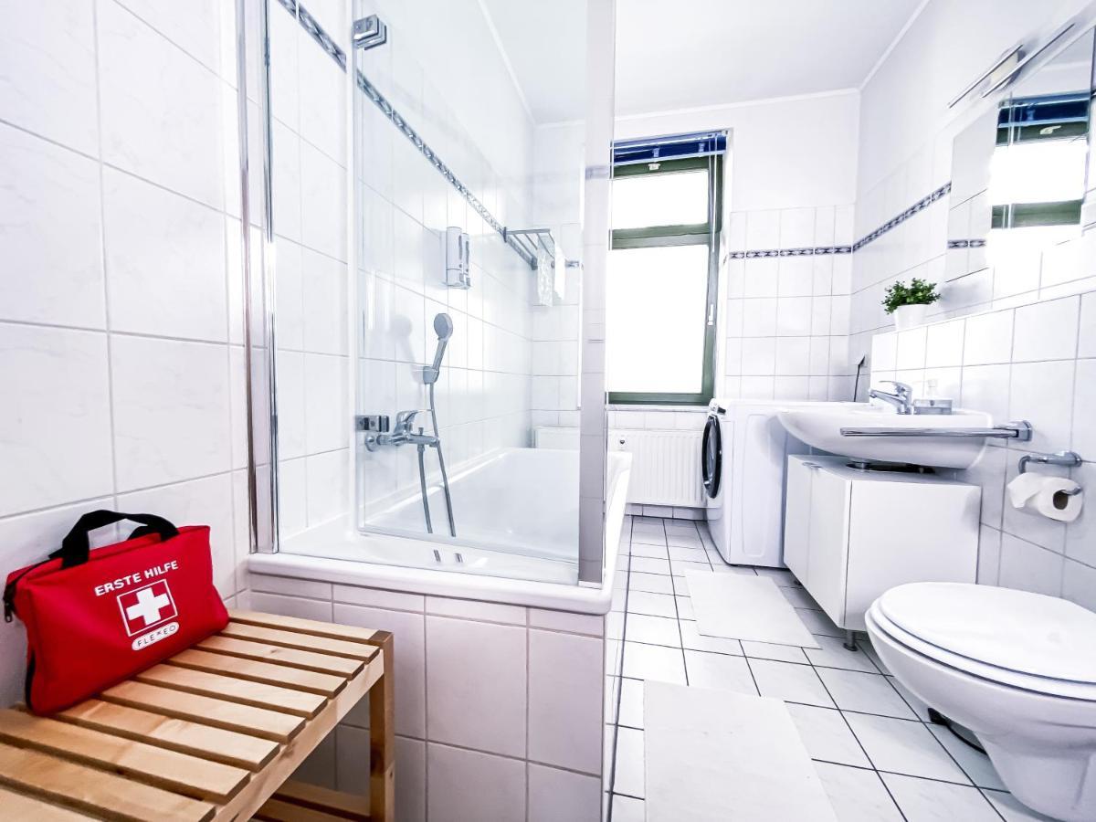 Zentraler Altbau Am Clara-zetkin-park, Rb-arena Um Ecke, Netflix Inklusive Appartement