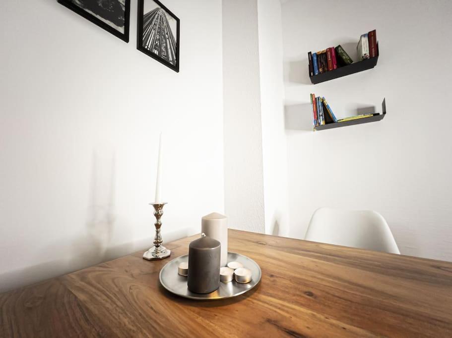 Appartement Wohlfuehl-oase Mitten In Der Stadt - Garten, Grill, Netflix Und Drucker
