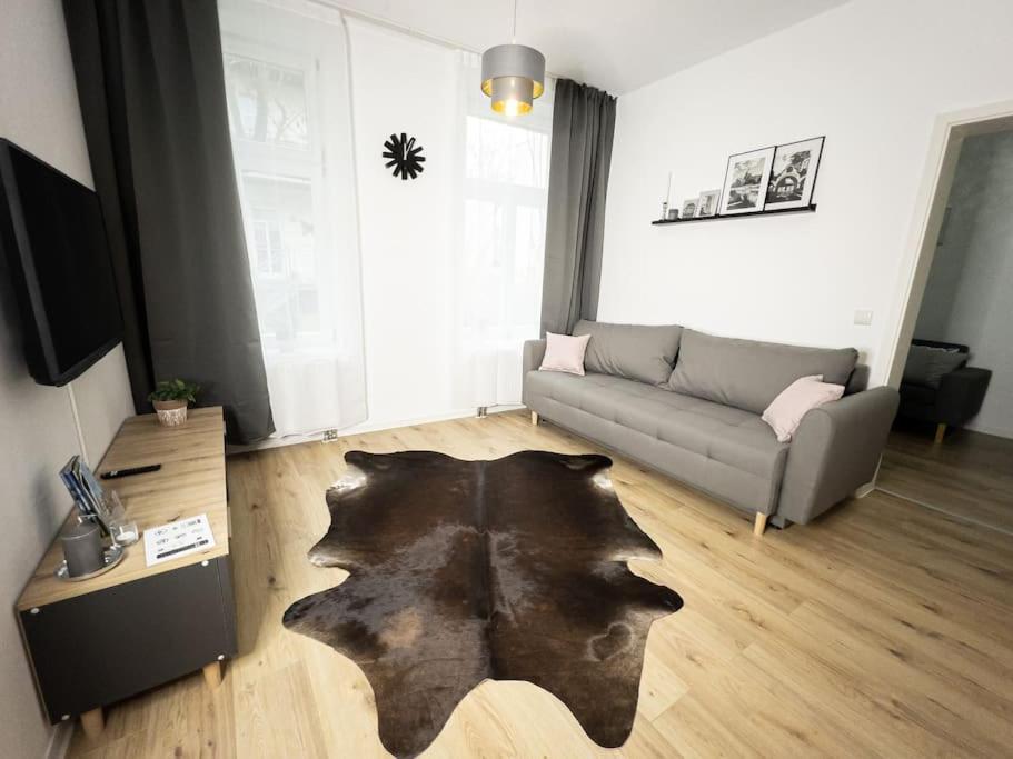 Appartement Wohlfuehl-oase Mitten In Der Stadt - Garten, Grill, Netflix Und Drucker