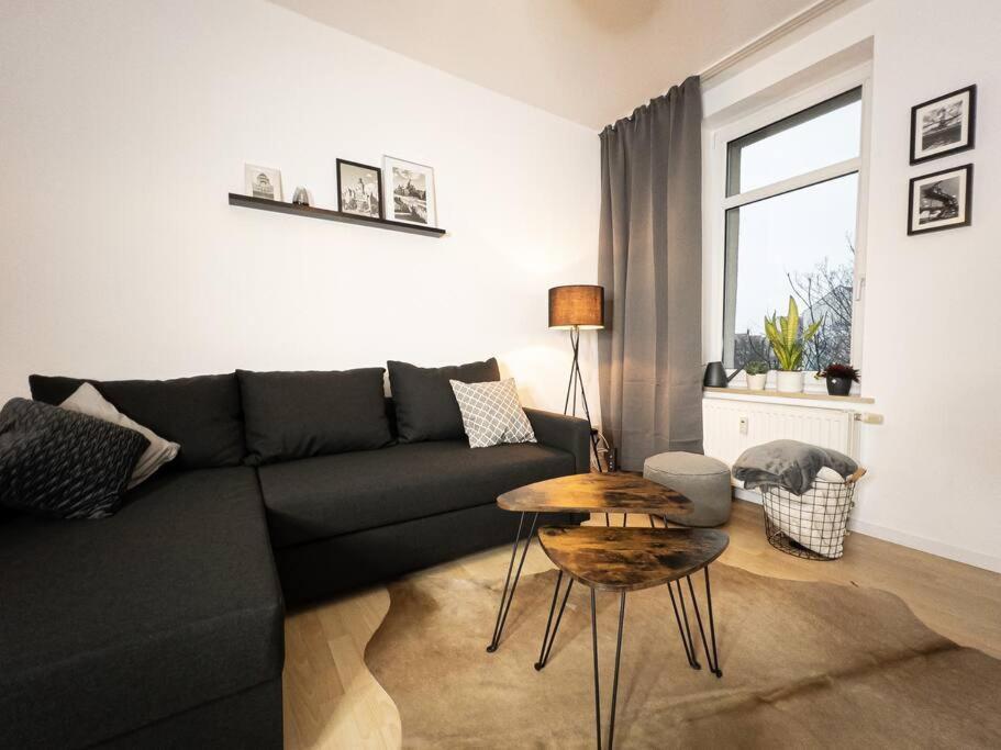 Purer Luxus Mit 2 Schlafzimmern, Balkon Und Privat-parkplatz Apartment