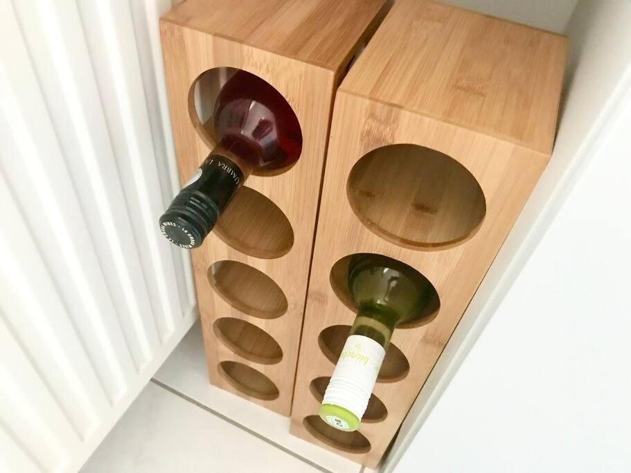 Purer Luxus Mit 2 Schlafzimmern, Balkon Und Privat-parkplatz * Leipzig