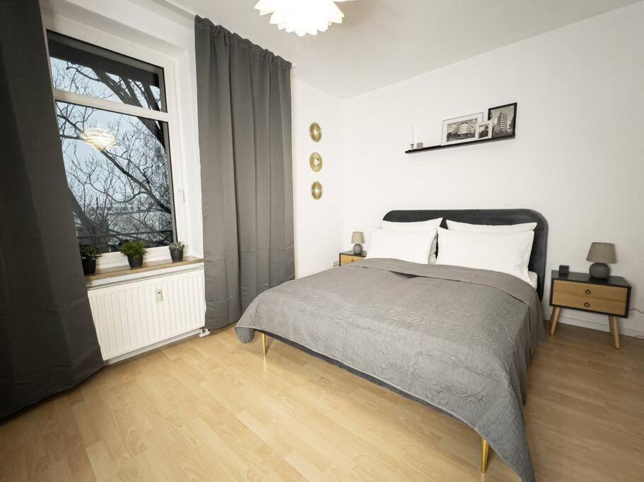 Purer Luxus Mit 2 Schlafzimmern, Balkon Und Privat-parkplatz Appartement Leipzig