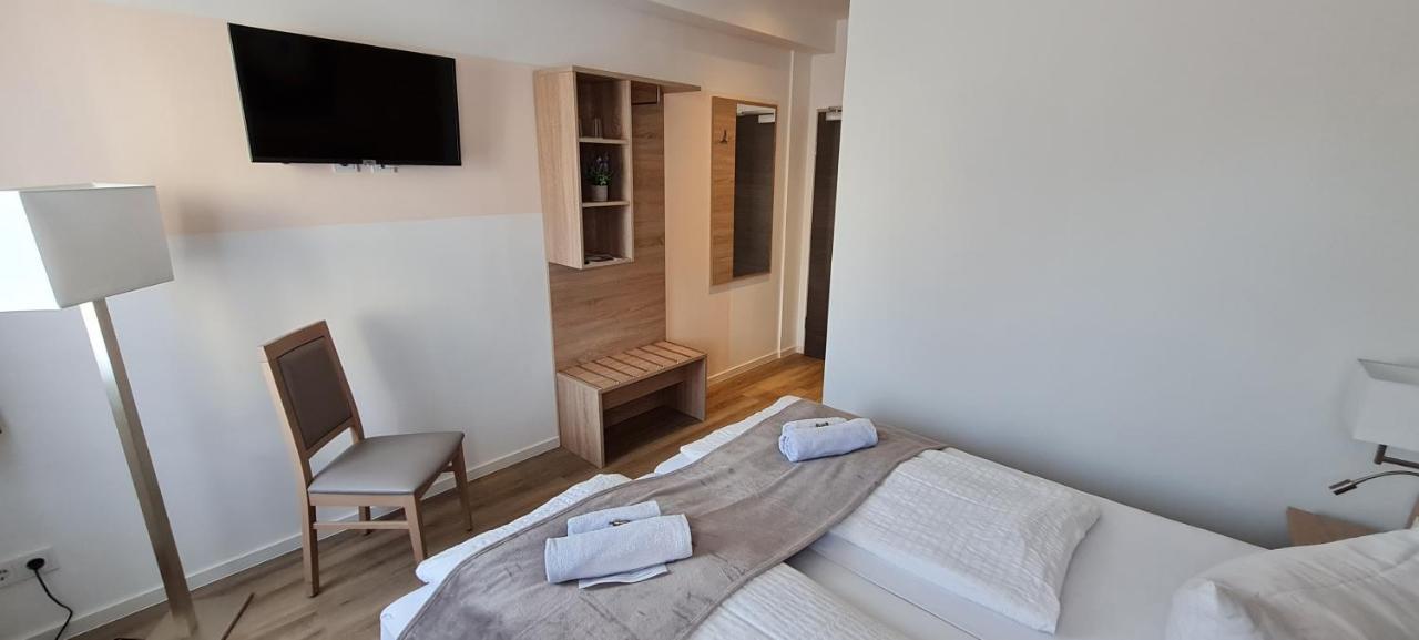 Am Stern Guest house *