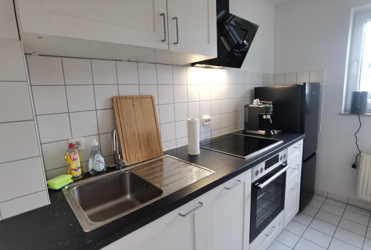 Appartement Arbeitsplatz, Balkon, Tiefgarage Naehe Neue Messe