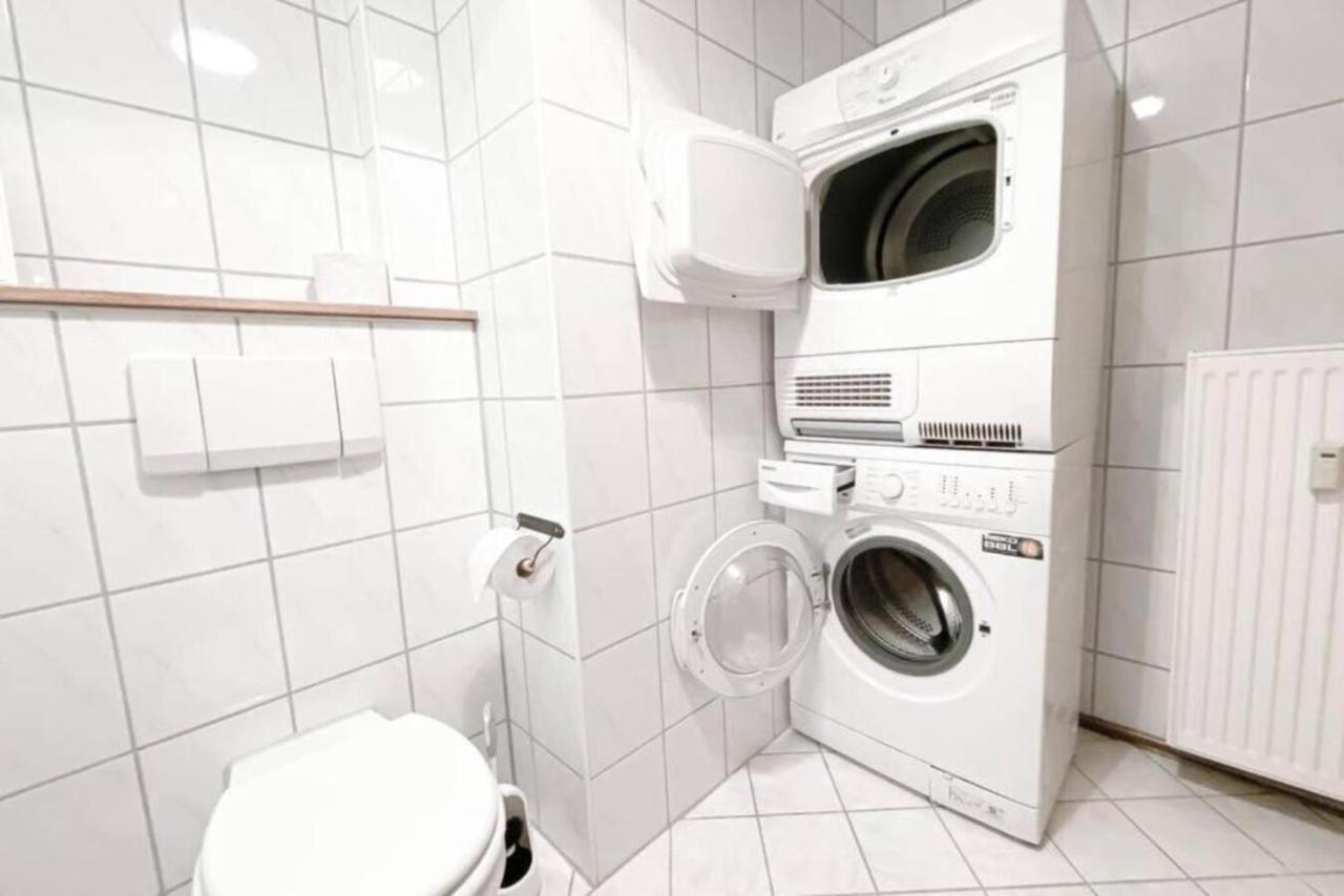 Schone Ferienwohnung Mit Blick Uber Stadtwald - Netflix, Wlan, Waschmaschine * Leipzig