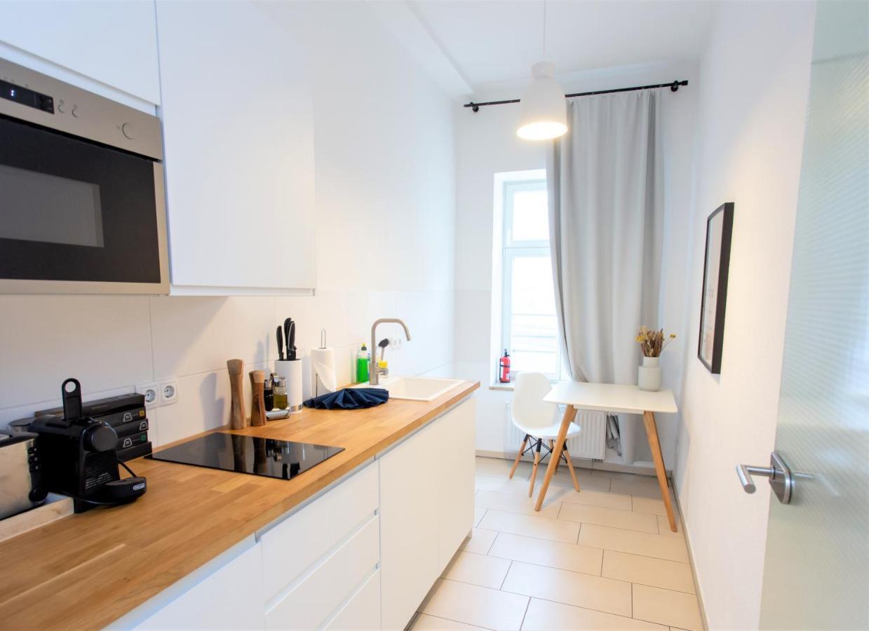 Luxus-apartment Im Herzen Von - Kostenloser Parkplatz In Videouberwachter Tiefgarage Apartment Leipzig