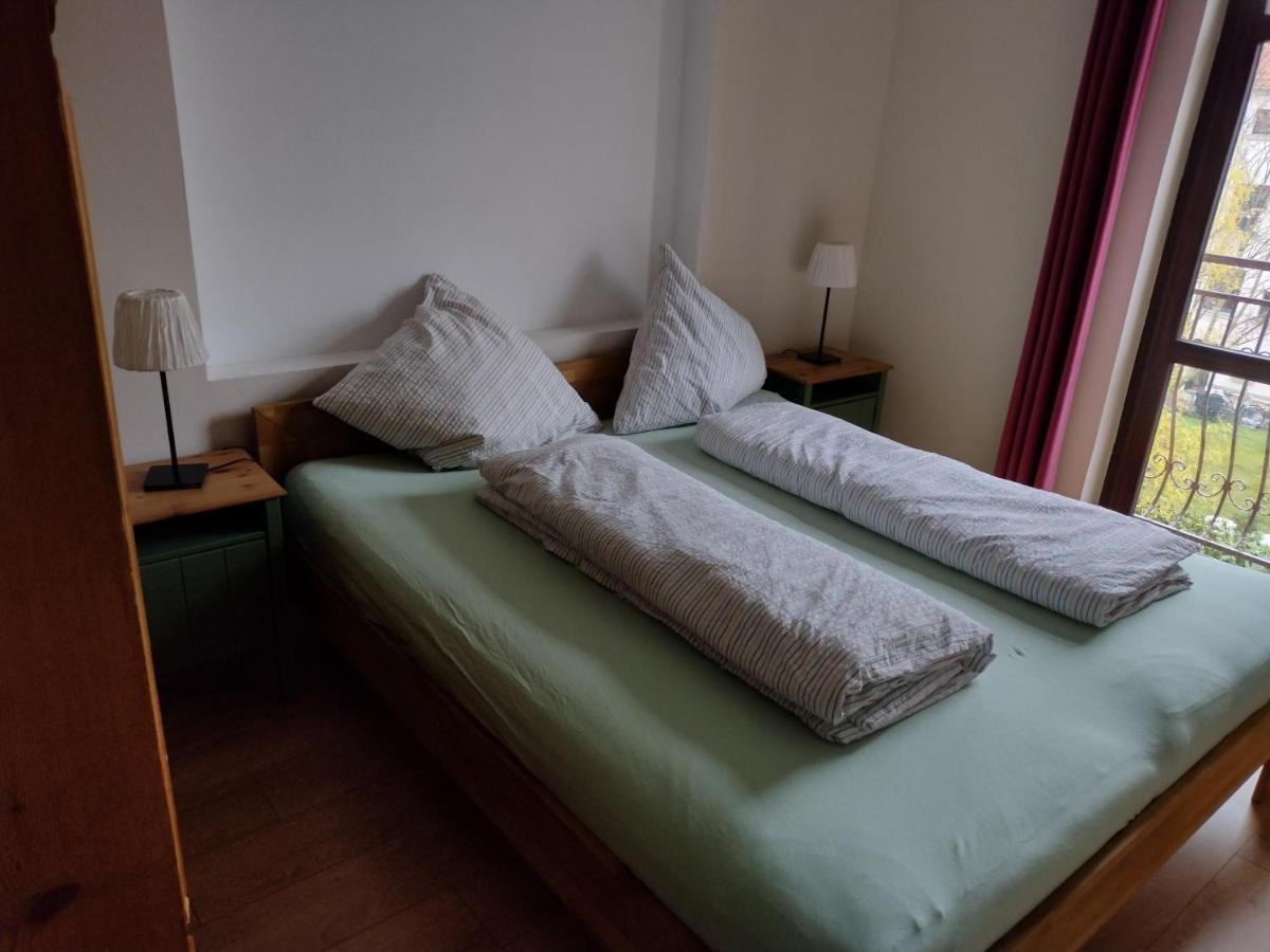 2 In Einem Haus 2 Km Vom Zentrum Leipzigs *