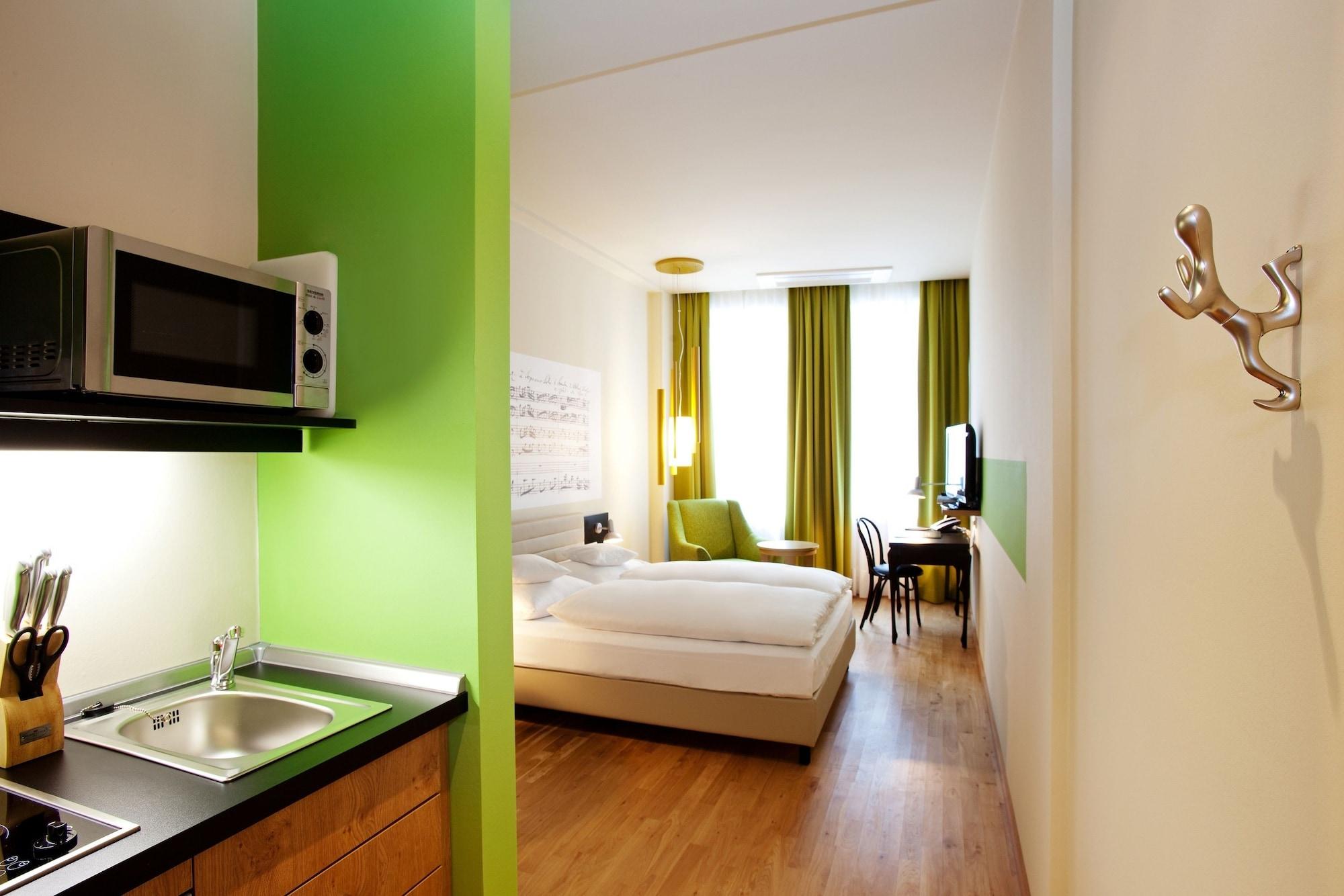 Townhouse 4*