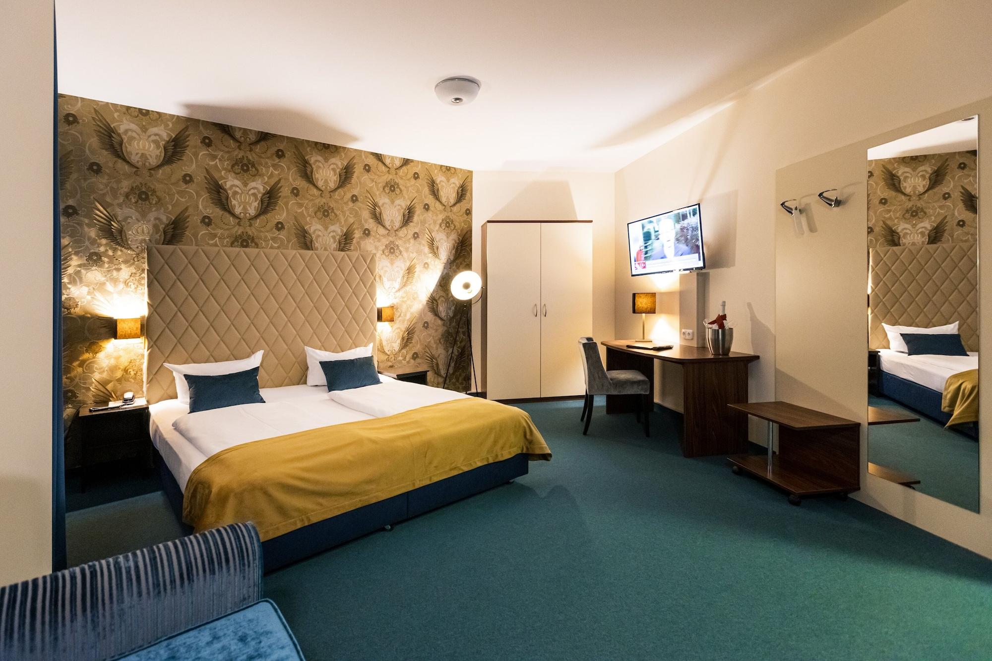 Royal International 4*