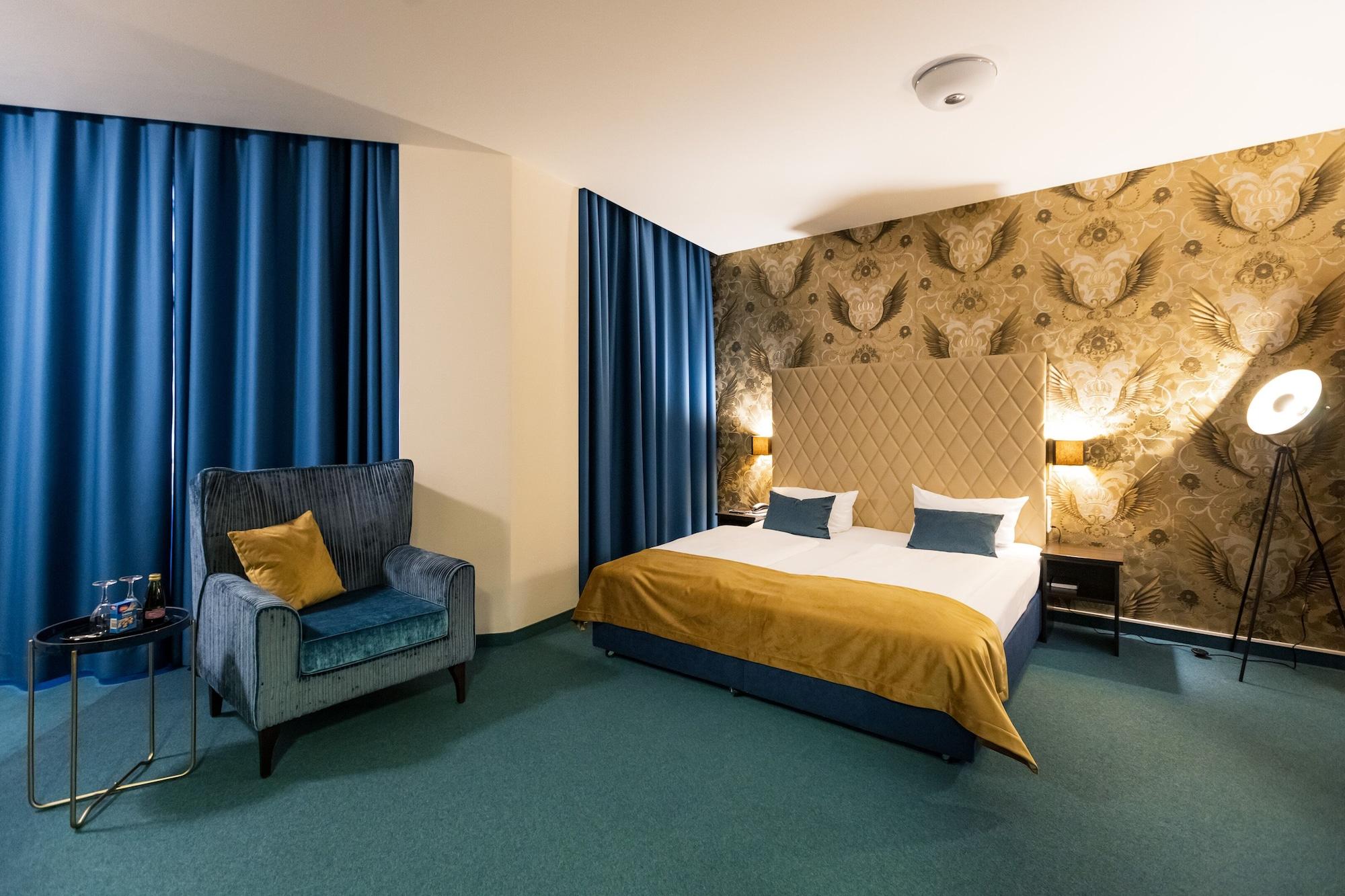 Royal International Hotel