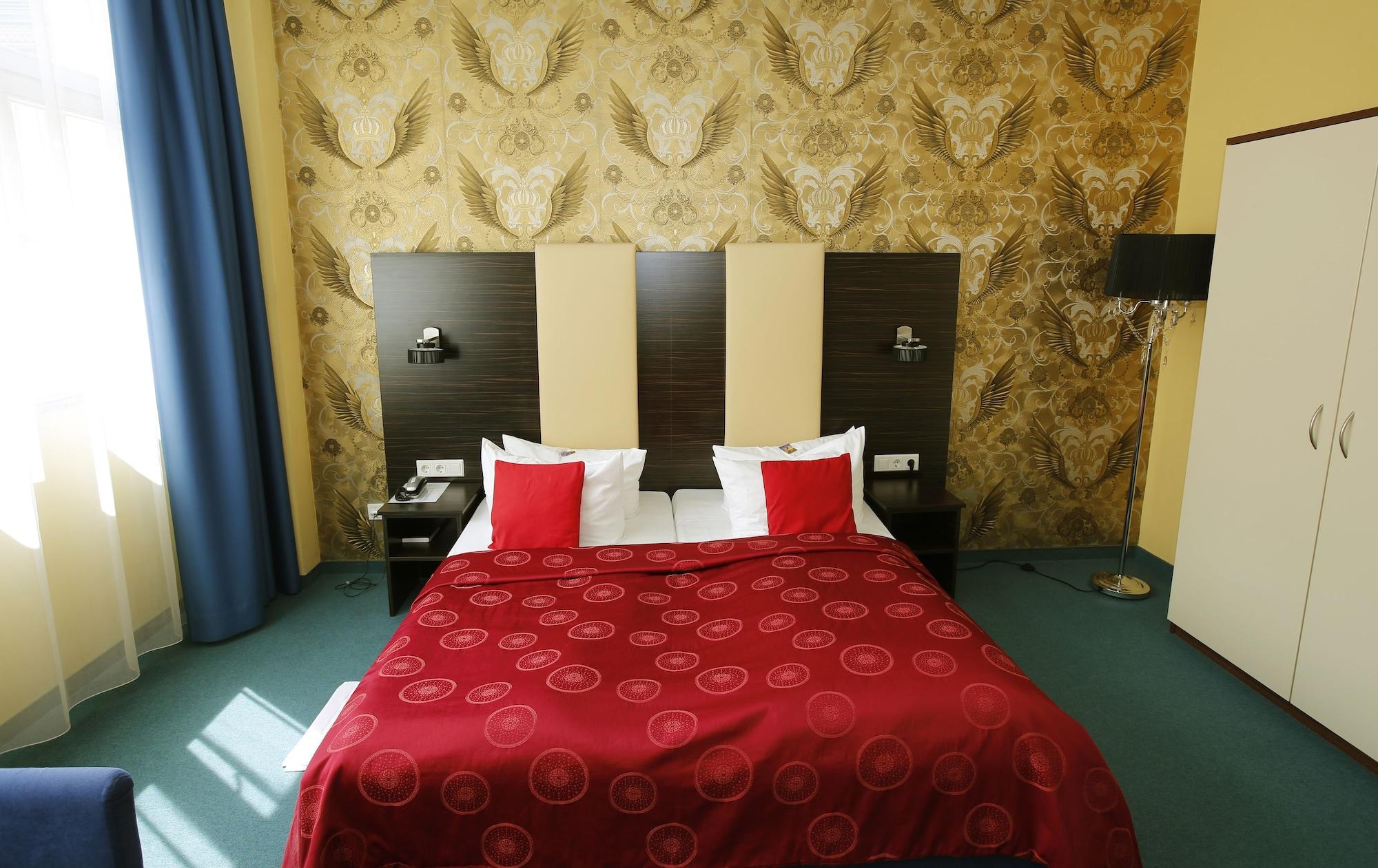 Royal International 4*