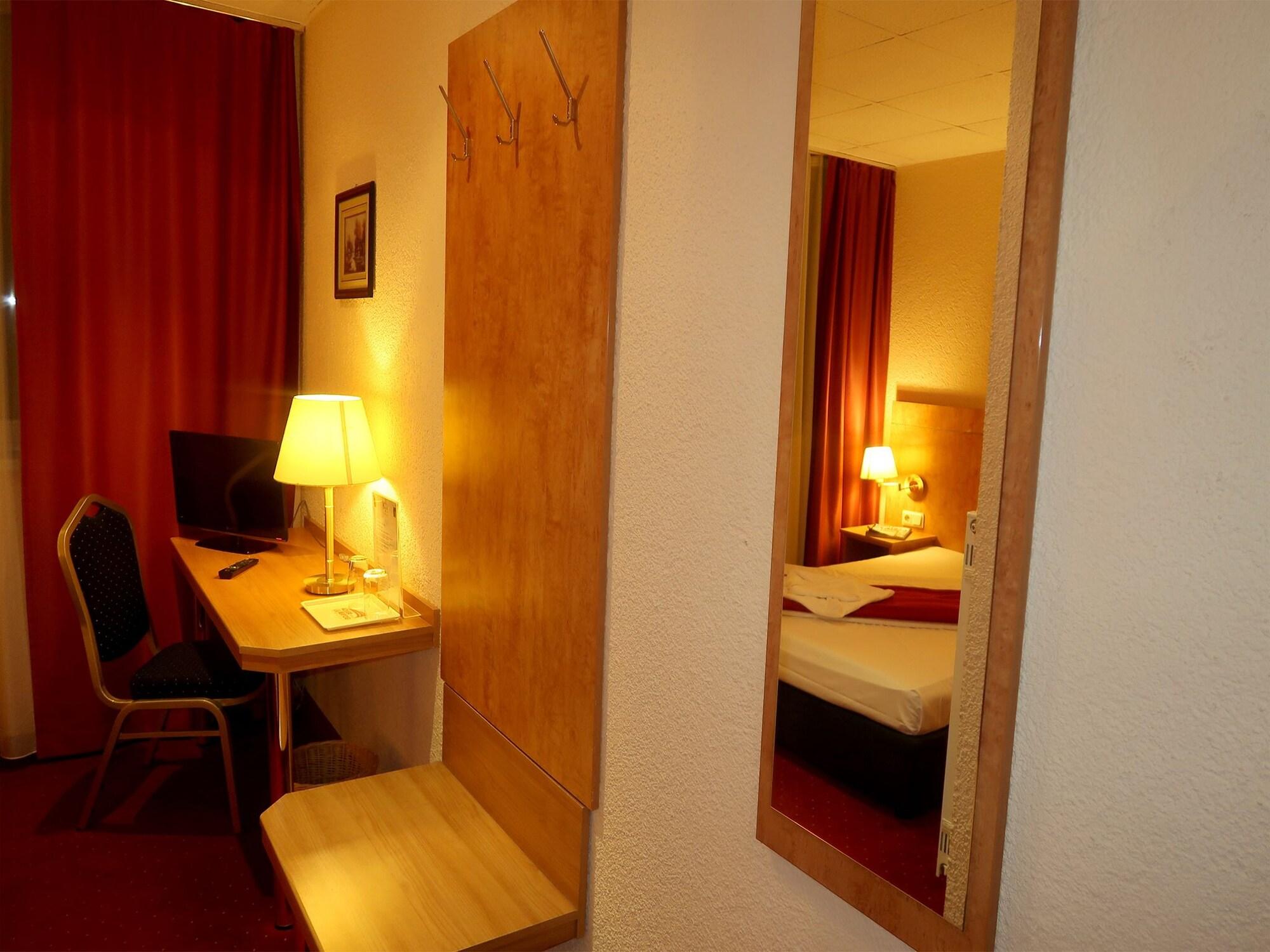 Adler Hotel 3*