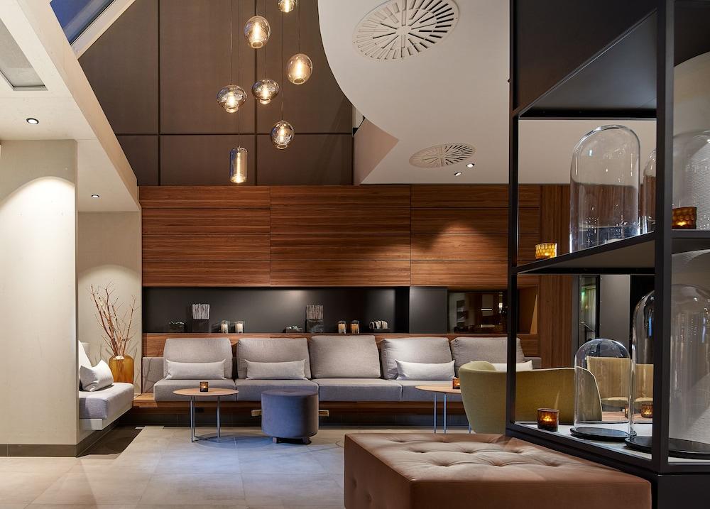 Hotel Sachsenpark-hotel 4*