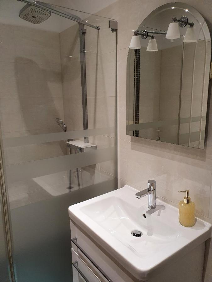 Aparthotel Luxusappartement Mitten In Neueroeffnung ! *