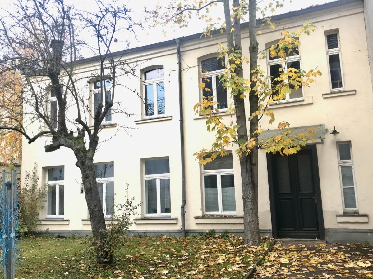 Wohlfuehl-oase Mitten In Der Stadt - Garten, Grill, Netflix Und Drucker Appartement *