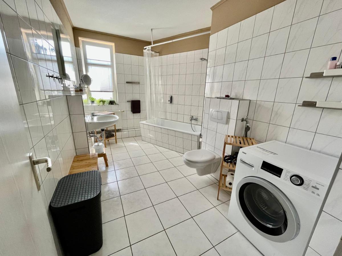 Appartement Purer Luxus Mit 2 Schlafzimmern, Balkon Und Privat-parkplatz Leipzig
