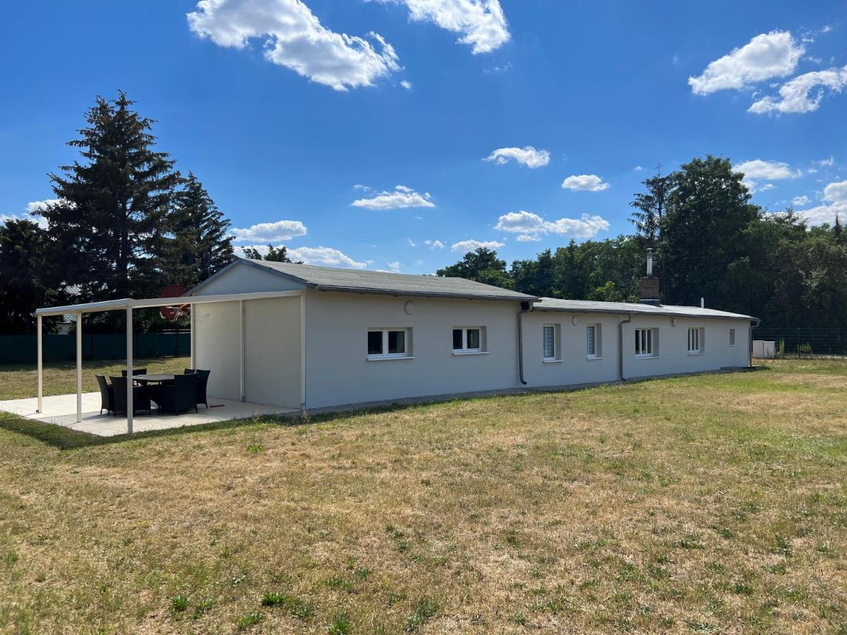 4 Schlafzimmer 8 Personen Parkplatz Grundstueck Garten Holiday home