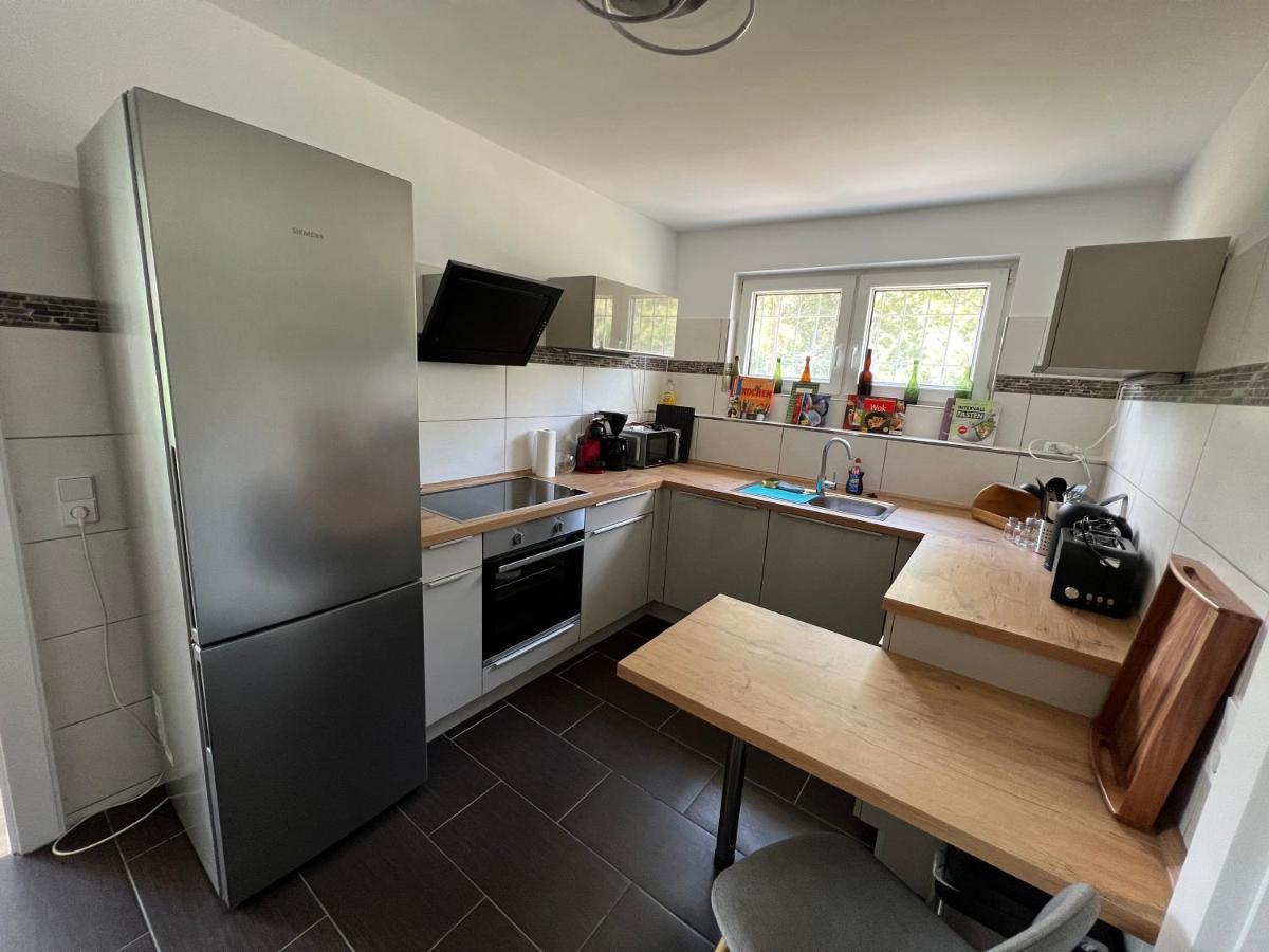 4 Schlafzimmer 8 Personen Parkplatz Grundstueck Garten