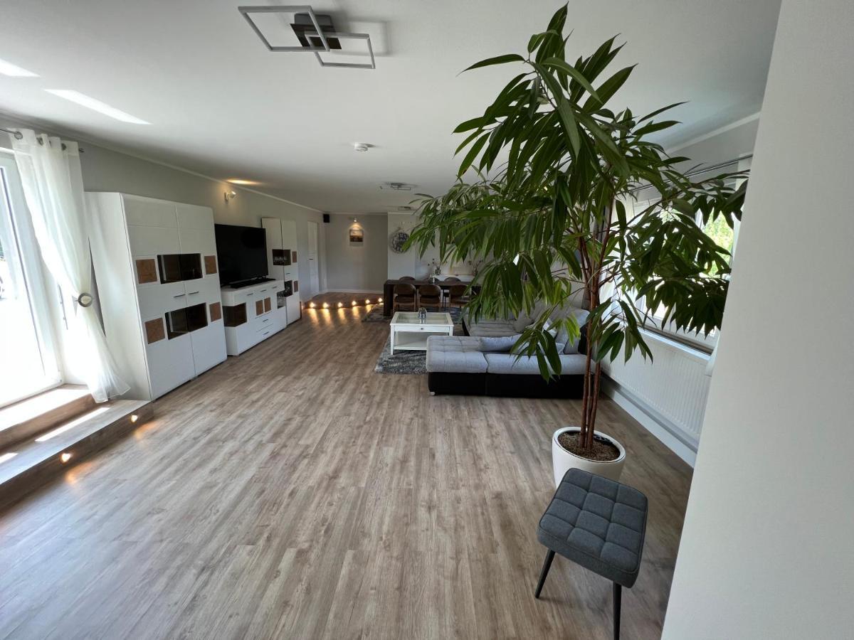 4 Schlafzimmer 8 Personen Parkplatz Grundstueck Garten * Leipzig