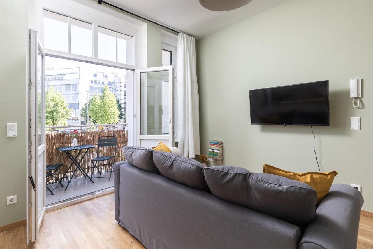 Direkt Im Zentrum Fuer Bis Zu 6 Personen Bahnhofsnah Appartement