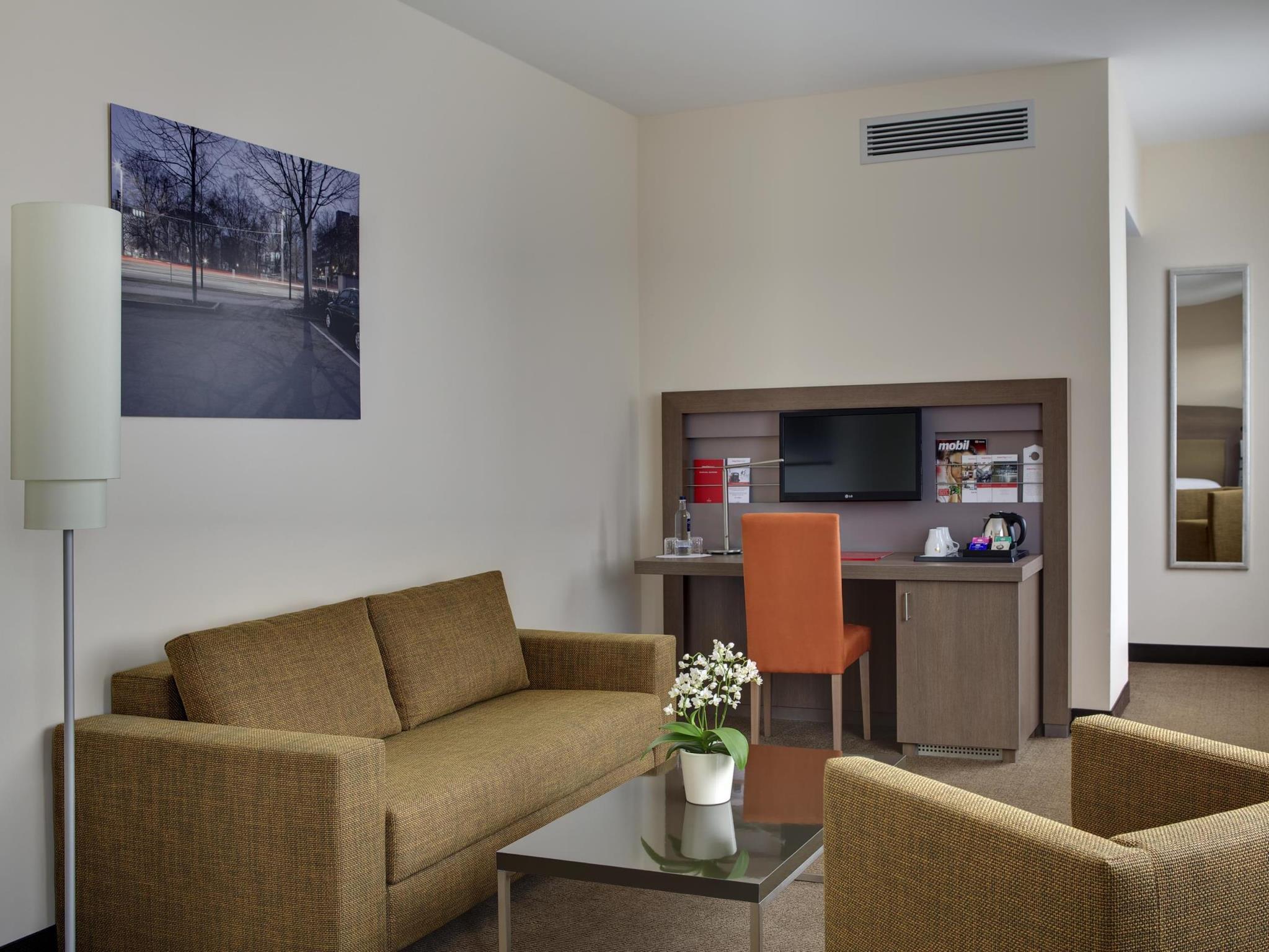 Intercityhotel 4*